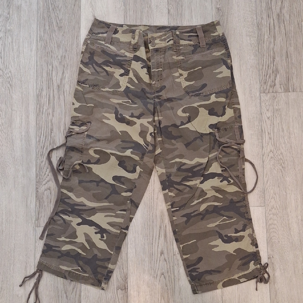 Venezia Camouflage Capris